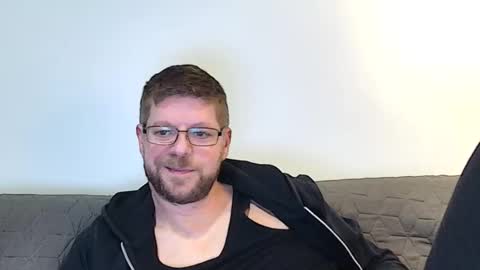 fattenmenow online show from November 1, 2025, 8:33 pm