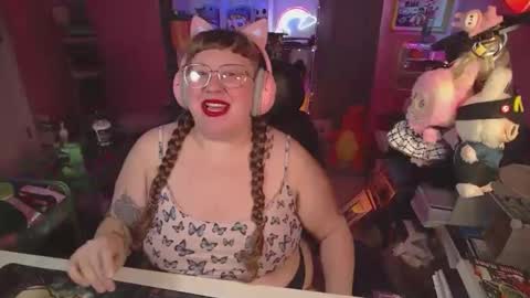 FatVeronica online show from April 27, 2026, 12:03 pm