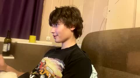Snapshot of faustfrost chatting on September 26, 2025, 10:36 pm Faust online show from September 26, 2025, 10:36 pm