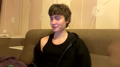 Snapshot of faustfrost chatting on October 9, 2025, 4:21 am Faust online show from October 9, 2025, 4:21 am