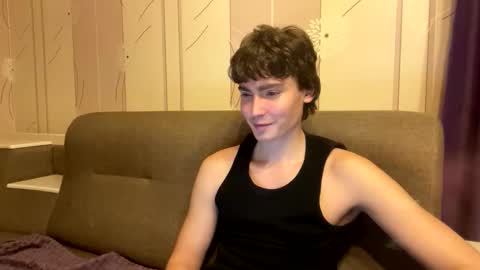 Snapshot of faustfrost chatting on October 15, 2025, 3:34 pm Faust online show from October 15, 2025, 3:34 pm