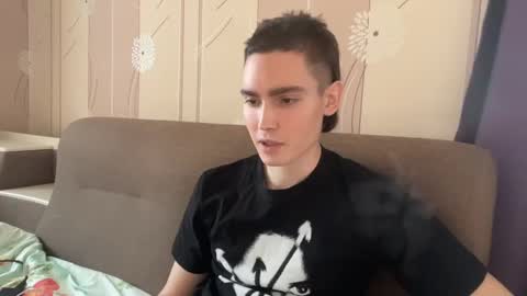 Snapshot of faustfrost chatting on March 31, 2026, 1:55 pm Faust online show from March 31, 2026, 1:55 pm