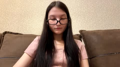 Aurora 18yo online show from March 24, 2026, 9:14 am