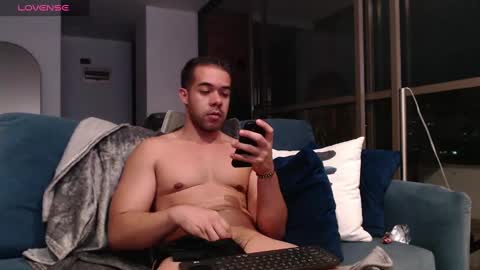 FAUSTO online show from January 10, 2025, 4:22 am