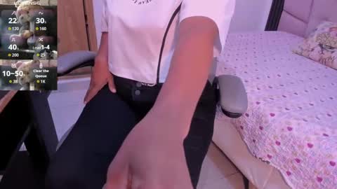 Snapshot of faver_1 chatting on September 23, 2025, 12:19 pm Faver online show from September 23, 2025, 12:19 pm