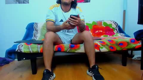 Snapshot of favid95 chatting on April 29, 2026, 5:30 pm favid95 online show from April 29, 2026, 5:30 pm