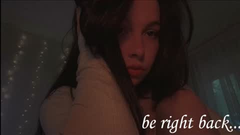 Asya online show from February 3, 2026, 10:59 pm