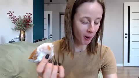 favoriteyour online show from February 10, 2025, 11:46 am