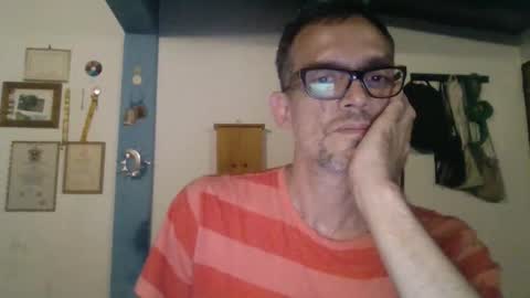 Snapshot of faxfab666 chatting on May 28, 2026, 2:42 am Fabin online show from May 28, 2026, 2:42 am
