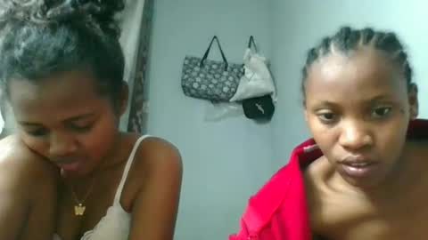 Snapshot of fayence09 chatting on September 13, 2025, 5:46 pm fayence09 online show from September 13, 2025, 5:46 pm