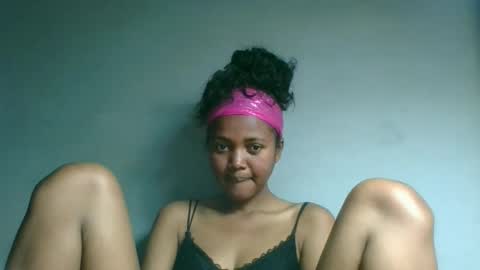 Snapshot of fayence09 chatting on September 25, 2025, 7:17 pm fayence09 online show from September 25, 2025, 7:17 pm