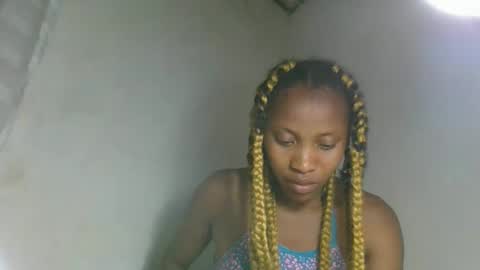 Snapshot of fayence09 chatting on October 2, 2025, 2:35 pm fayence09 online show from October 2, 2025, 2:35 pm