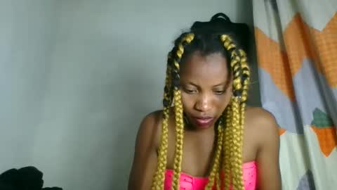 Snapshot of fayence09 chatting on October 4, 2025, 7:28 am fayence09 online show from October 4, 2025, 7:28 am