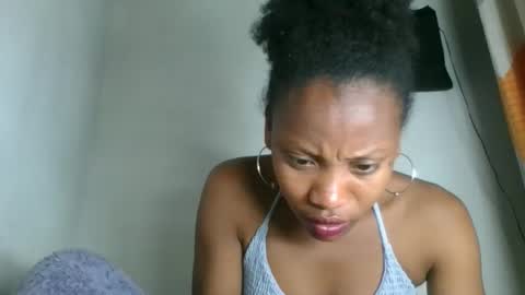 Snapshot of fayence09 chatting on October 5, 2025, 9:56 pm fayence09 online show from October 5, 2025, 9:56 pm