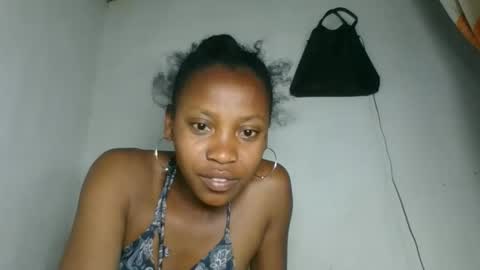 Snapshot of fayence09 chatting on October 12, 2025, 1:15 am fayence09 online show from October 12, 2025, 1:15 am