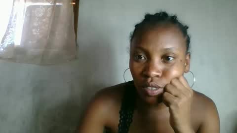 Snapshot of fayence09 chatting on October 25, 2025, 8:00 am fayence09 online show from October 25, 2025, 8:00 am