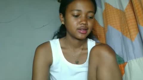 Snapshot of fayence09 chatting on November 6, 2025, 2:23 am fayence09 online show from November 6, 2025, 2:23 am