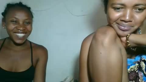 Snapshot of fayence09 chatting on November 24, 2025, 11:10 am fayence09 online show from November 24, 2025, 11:10 am