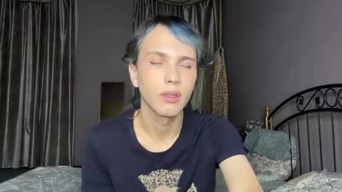 Mark online show from December 14, 2025, 4:45 pm