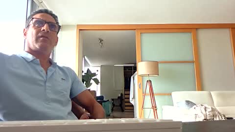 Miami Persian online show from September 10, 2025, 9:15 pm