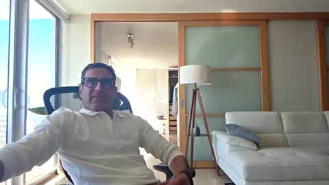 Miami Persian online show from October 31, 2025, 7:26 pm