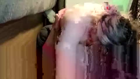 feathersngb32 online show from December 4, 2025, 11:46 pm