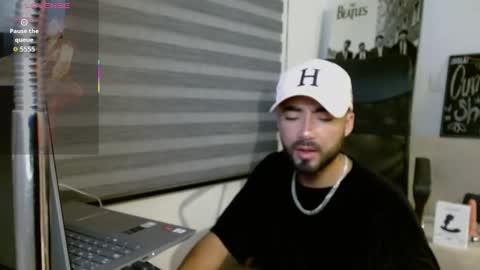 Snapshot of federico_ojitosverdes chatting on February 7, 2026, 6:17 am Federico Ofarrel online show from February 7, 2026, 6:17 am