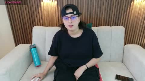 Snapshot of feelina_firesoul chatting on May 26, 2026, 7:54 pm Feelena online show from May 26, 2026, 7:54 pm