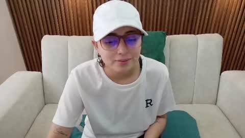 Snapshot of feelina_firesoul chatting on June 24, 2026, 12:48 pm Feelena online show from June 24, 2026, 12:48 pm