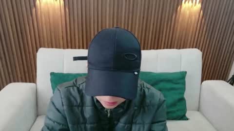 Snapshot of feelina_firesoul chatting on July 11, 2026, 6:54 pm Feelena online show from July 11, 2026, 6:54 pm