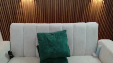 Snapshot of feelina_firesoul chatting on July 17, 2026, 2:34 pm Feelena online show from July 17, 2026, 2:34 pm