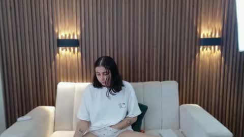 Snapshot of feelina_firesoul chatting on July 26, 2026, 6:48 pm Feelena online show from July 26, 2026, 6:48 pm