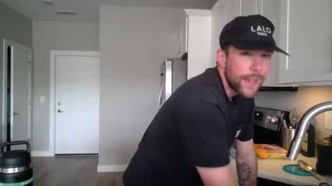 Ethan Slayher online show from May 5, 2026, 8:39 pm