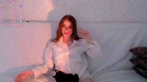 Hi Im Milly  nice 2 meet u 3 online show from April 24, 2026, 3:47 pm