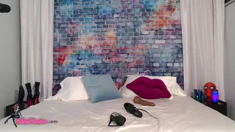 Felicia Hardon online show from May 6, 2026, 9:20 pm
