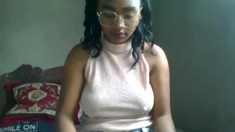 felicie515247 online show from March 8, 2026, 4:16 am