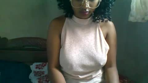 felicie515247 online show from March 9, 2026, 5:22 am