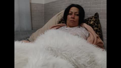 Snapshot of felina_hot chatting on June 4, 2026, 4:51 am Felina Hot online show from June 4, 2026, 4:51 am