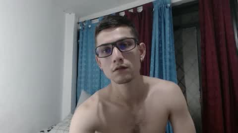 Snapshot of felipe227 chatting on January 29, 2025, 11:46 pm jhonatan felipe online show from January 29, 2025, 11:46 pm