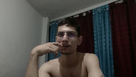 Snapshot of felipe227 chatting on March 10, 2025, 11:06 pm jhonatan felipe online show from March 10, 2025, 11:06 pm