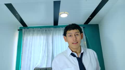 felipehotgonzalez online show from February 5, 2026, 12:54 pm