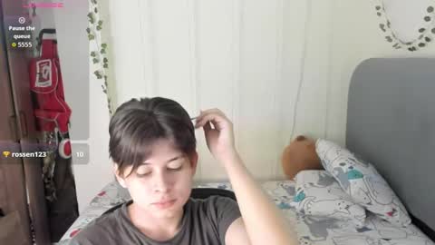 Snapshot of felix_leex chatting on March 21, 2026, 7:28 pm Felix leex online show from March 21, 2026, 7:28 pm