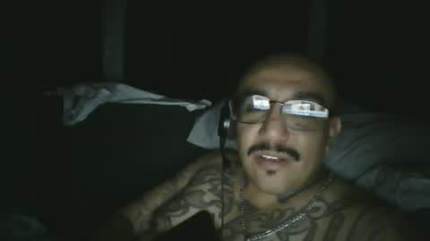 felixrlarios25 online show from May 4, 2026, 4:30 am