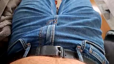 Snapshot of felixske chatting on February 12, 2026, 10:21 am felixske online show from February 12, 2026, 10:21 am