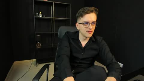 FelixStark online show from May 1, 2026, 5:01 am