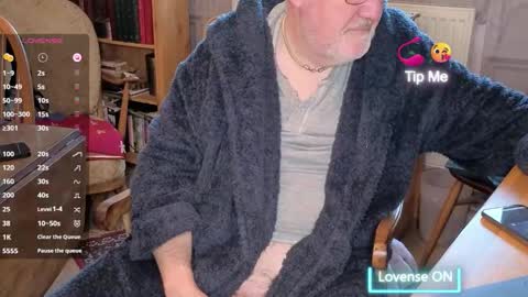 Snapshot of fellainsp8 chatting on November 20, 2025, 7:52 am Adam online show from November 20, 2025, 7:52 am