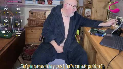 Snapshot of fellainsp8 chatting on January 18, 2026, 8:07 am Adam online show from January 18, 2026, 8:07 am