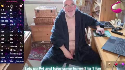 Snapshot of fellainsp8 chatting on April 16, 2026, 7:31 am Adam online show from April 16, 2026, 7:31 am
