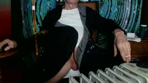 hungnsexy  online show from January 4, 2025, 4:33 am