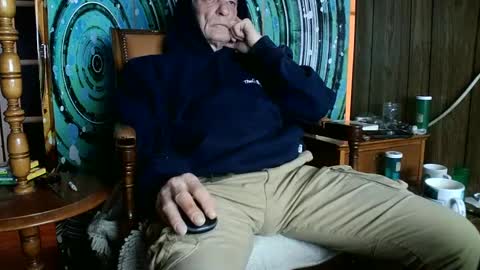 hungnsexy  online show from February 3, 2025, 2:03 am